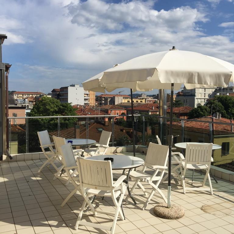Hotel Athena Pesaro Dış mekan fotoğraf