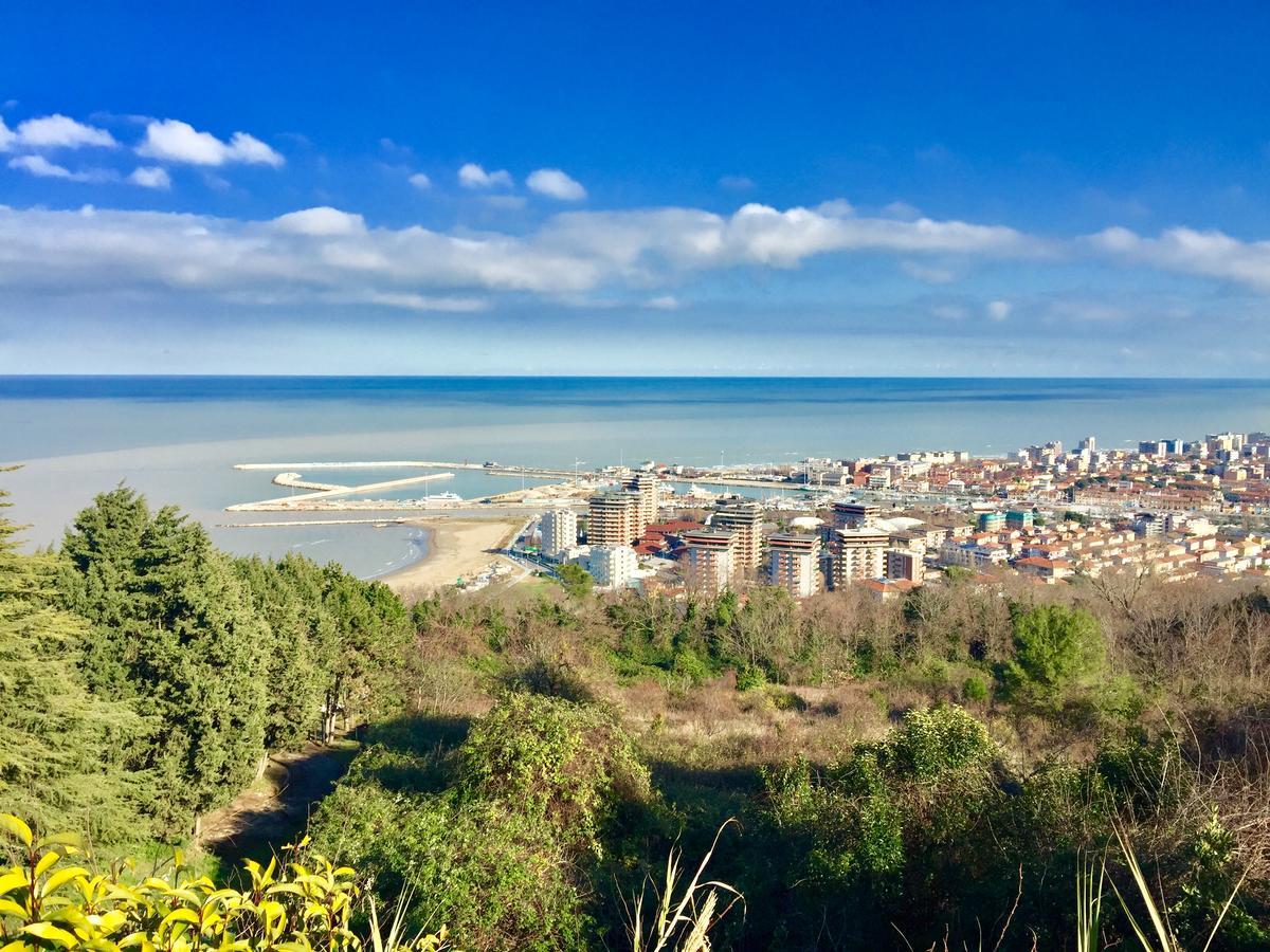 Hotel Athena Pesaro Dış mekan fotoğraf