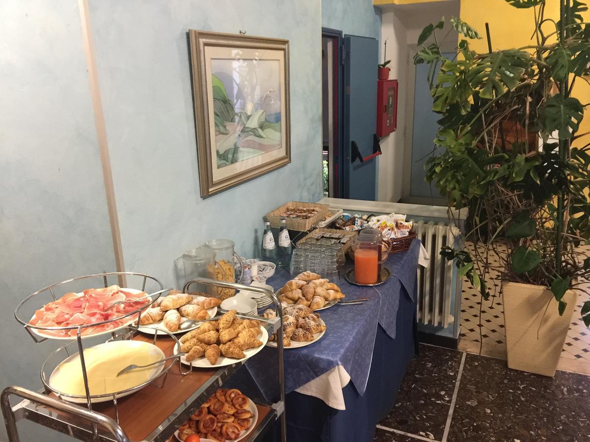 Hotel Athena Pesaro Dış mekan fotoğraf